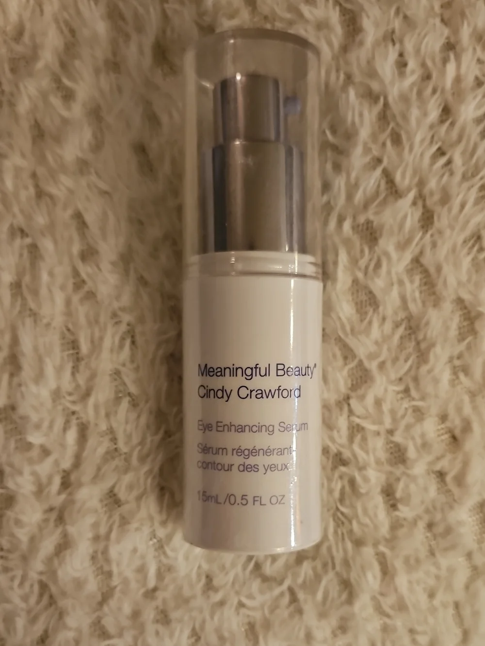Meaningful Beauty Cindy Crawford Eye Enhancing Serum – White and Silver Pump